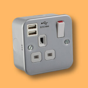 METAL CLAD 1G SOCKET USB