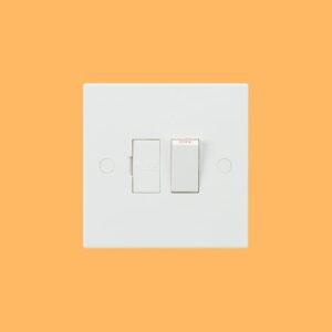 SQUARE EDGE SWITCHED FUSE SPUR - SN6300