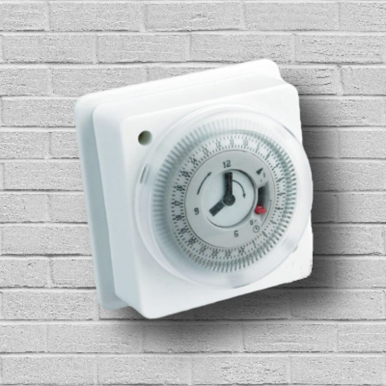 24 Hour Mechanical Socket Box Timer T100AC Greenbrook 24 Hour Mechanical Socket Box Timer T100AC Greenbrook